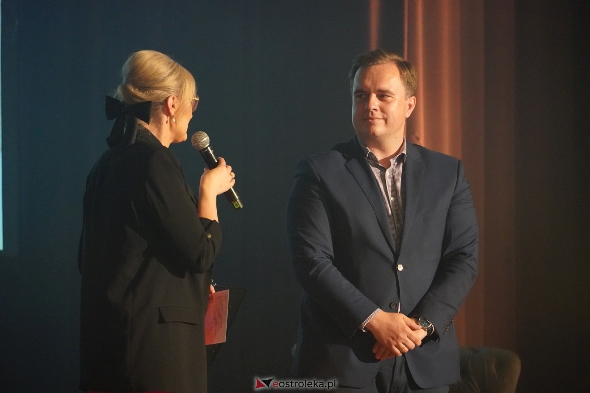 Koncert Żywioły Mazowsza. Piosenka jest dobra na wszystko w OCK [25.06.2024] - zdjęcie #33 - eOstroleka.pl