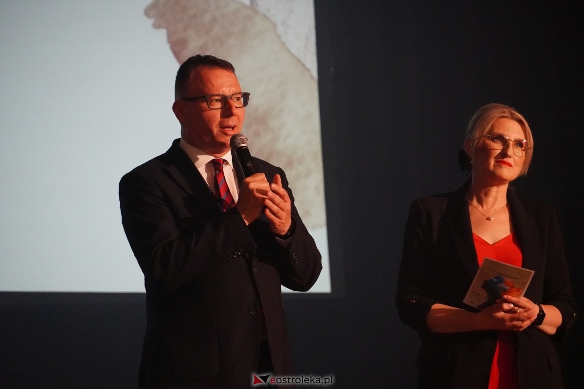 Koncert Żywioły Mazowsza. Piosenka jest dobra na wszystko w OCK [25.06.2024] - zdjęcie #32 - eOstroleka.pl