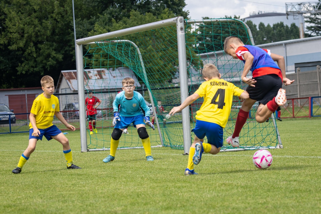 Sportowe Wakacje w Mieście 2024. Turnieje piłki nożnej dzikich drużyn - zdjęcie #56 - eOstroleka.pl