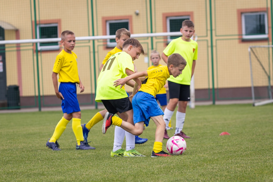 Sportowe Wakacje w Mieście 2024. Turnieje piłki nożnej dzikich drużyn - zdjęcie #80 - eOstroleka.pl