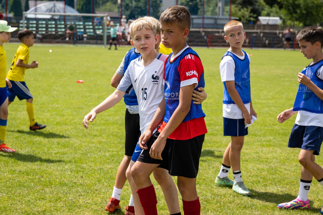 Sportowe Wakacje w Mieście 2024. Turnieje piłki nożnej dzikich drużyn - zdjęcie #40 - eOstroleka.pl