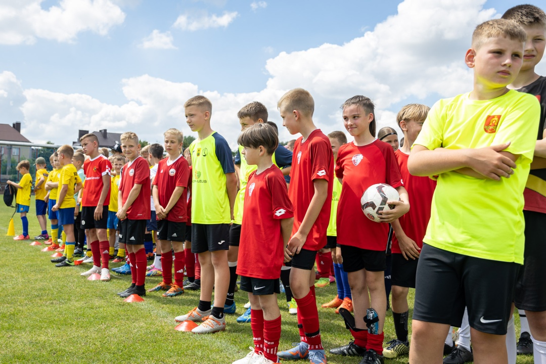 Sportowe Wakacje w Mieście 2024. Turnieje piłki nożnej dzikich drużyn - zdjęcie #31 - eOstroleka.pl