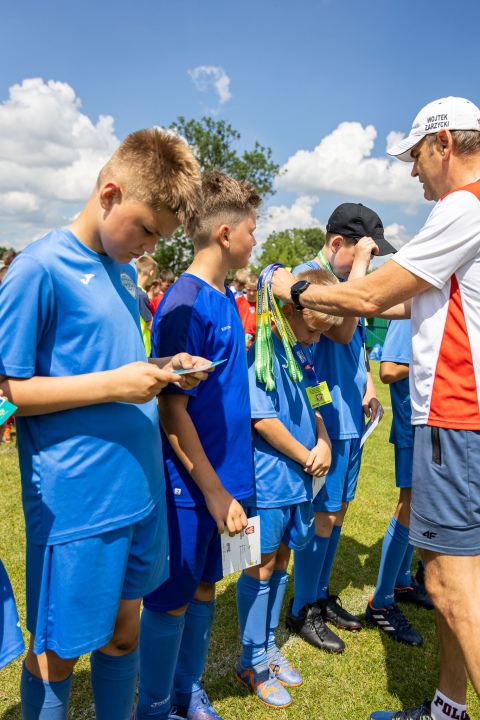 Sportowe Wakacje w Mieście 2024. Turnieje piłki nożnej dzikich drużyn - zdjęcie #23 - eOstroleka.pl