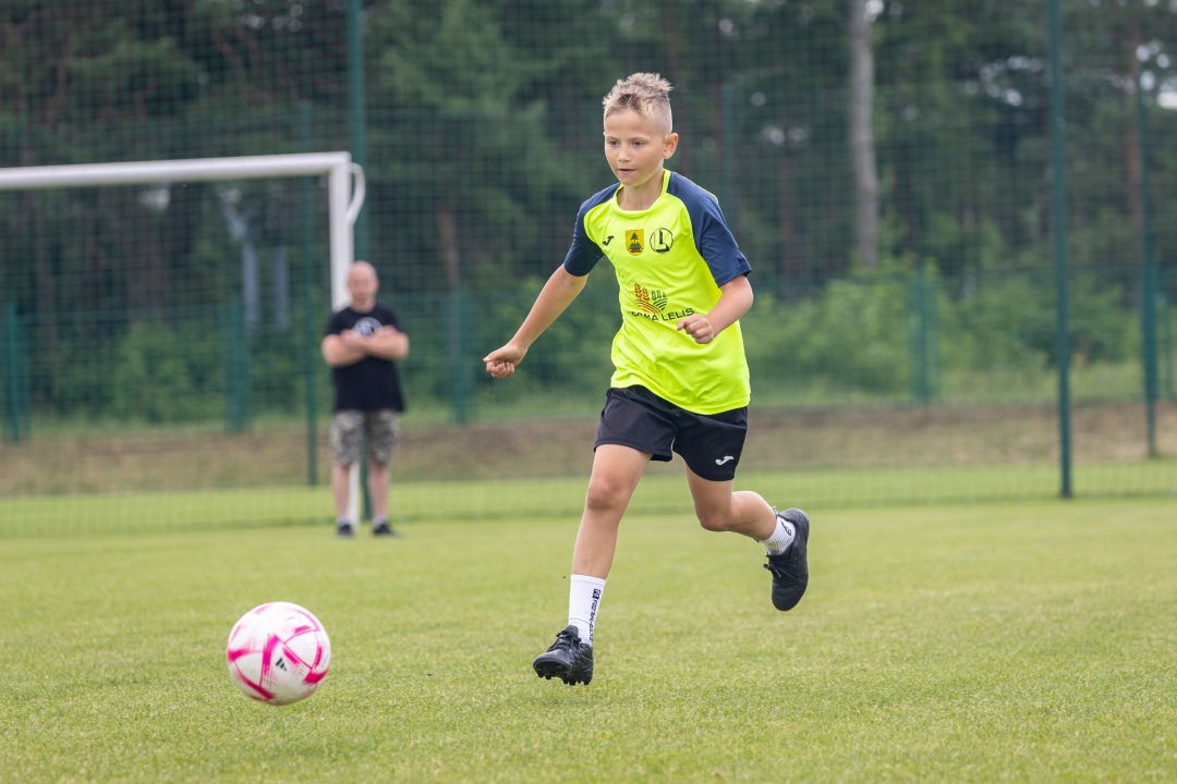 Sportowe Wakacje w Mieście 2024. Turnieje piłki nożnej dzikich drużyn - zdjęcie #75 - eOstroleka.pl