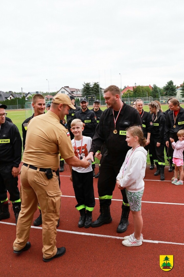 Gminne zawody pożarnicze w Lelisie [27.06.2024] - zdjęcie #58 - eOstroleka.pl