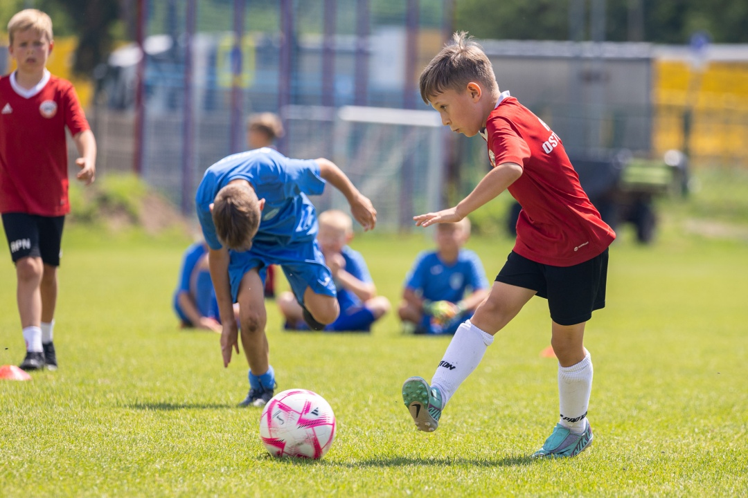 Sportowe Wakacje w Mieście - piłka nożna - zdjęcie #98 - eOstroleka.pl