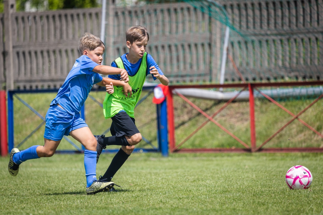 Sportowe Wakacje w Mieście - piłka nożna - zdjęcie #87 - eOstroleka.pl
