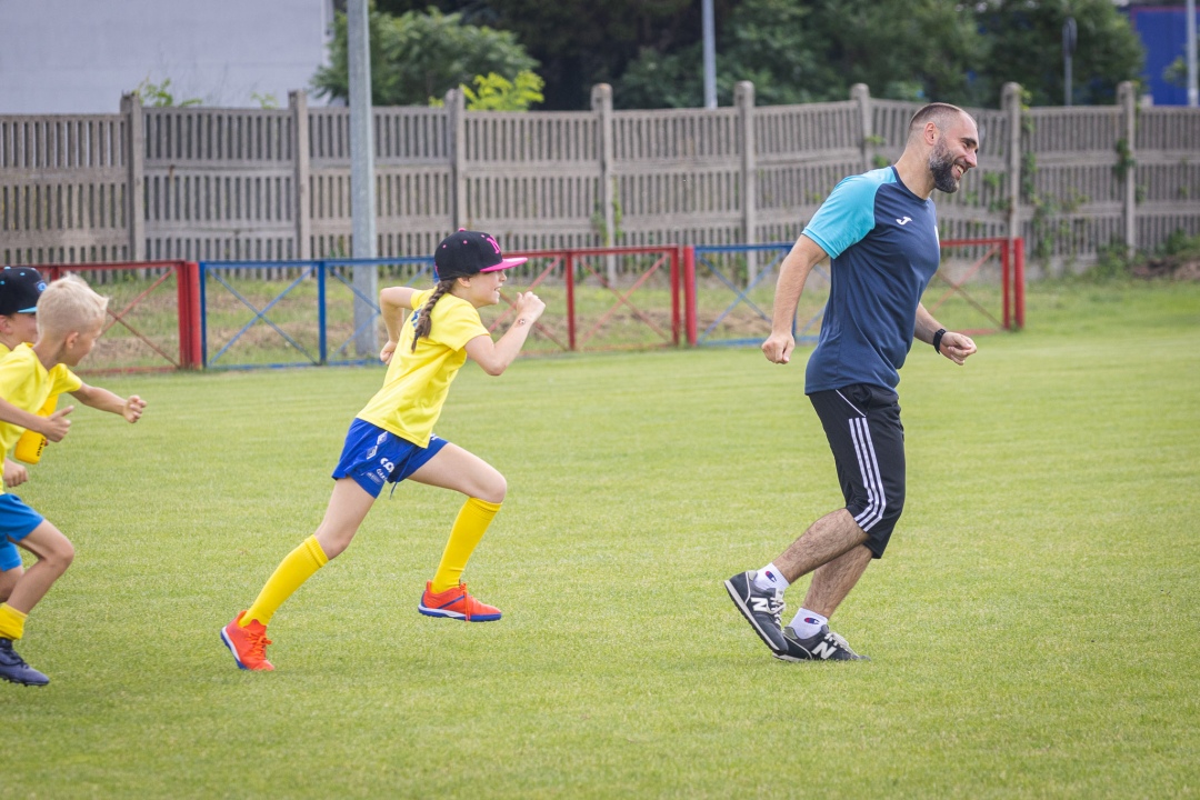 Sportowe Wakacje w Mieście - piłka nożna - zdjęcie #83 - eOstroleka.pl