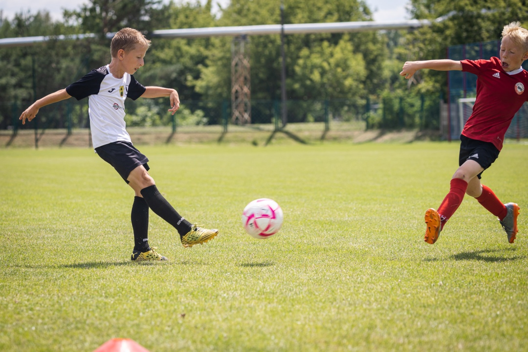 Sportowe Wakacje w Mieście - piłka nożna - zdjęcie #75 - eOstroleka.pl