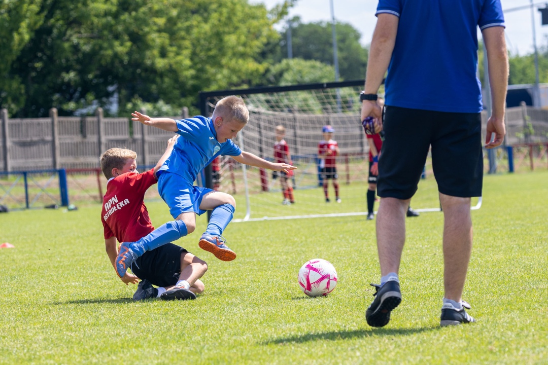 Sportowe Wakacje w Mieście - piłka nożna - zdjęcie #45 - eOstroleka.pl