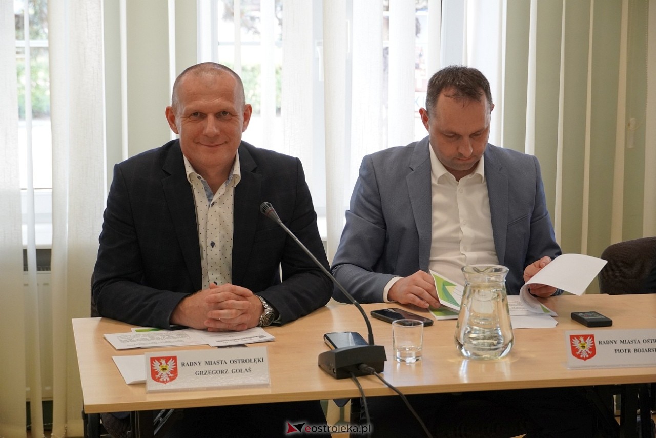 Nadzwyczajna sesja Rady Miasta Ostrołęki [27.06.2024] - zdjęcie #14 - eOstroleka.pl