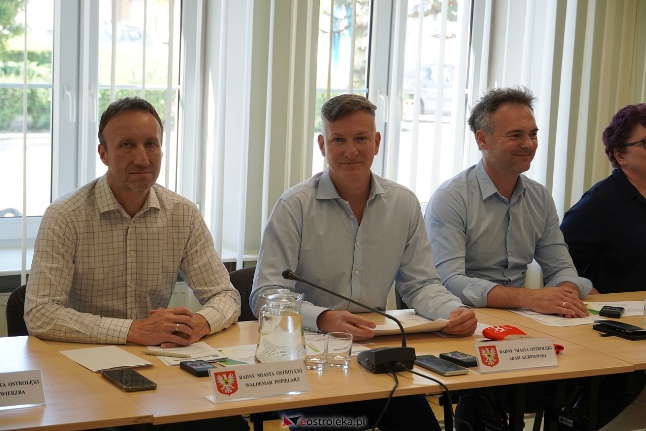 Nadzwyczajna sesja Rady Miasta Ostrołęki [27.06.2024] - zdjęcie #7 - eOstroleka.pl