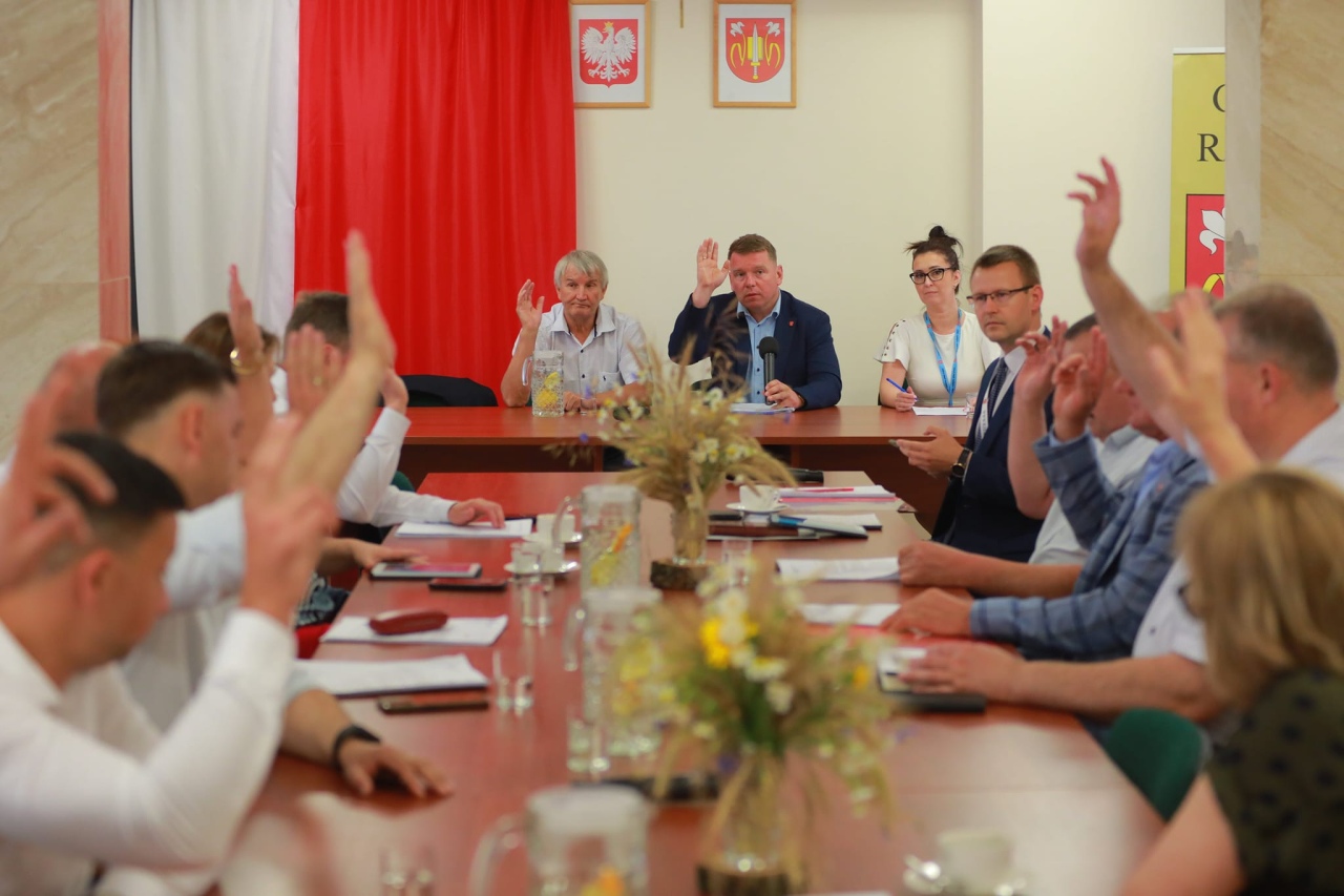 Absolutiryjna sesja Rady Gminy w Rzekuniu [28.06.2024] - zdjęcie #6 - eOstroleka.pl