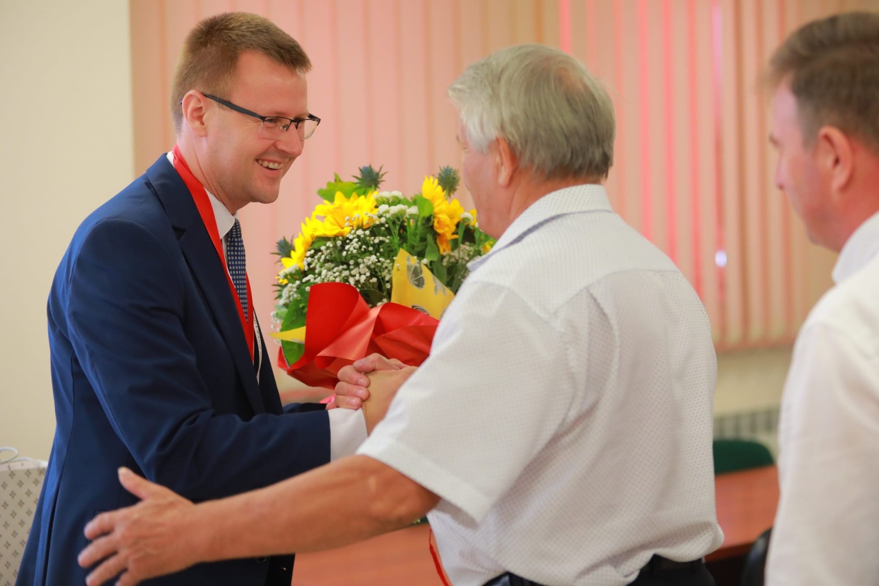 Absolutiryjna sesja Rady Gminy w Rzekuniu [28.06.2024] - zdjęcie #2 - eOstroleka.pl