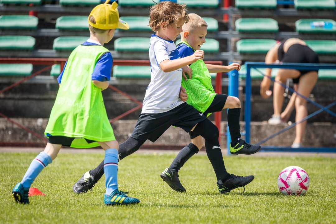 Sportowe Wakacje w Mieście 2024. Turnieje piłki nożnej dzikich drużyn (dzień trzeci) - zdjęcie #55 - eOstroleka.pl