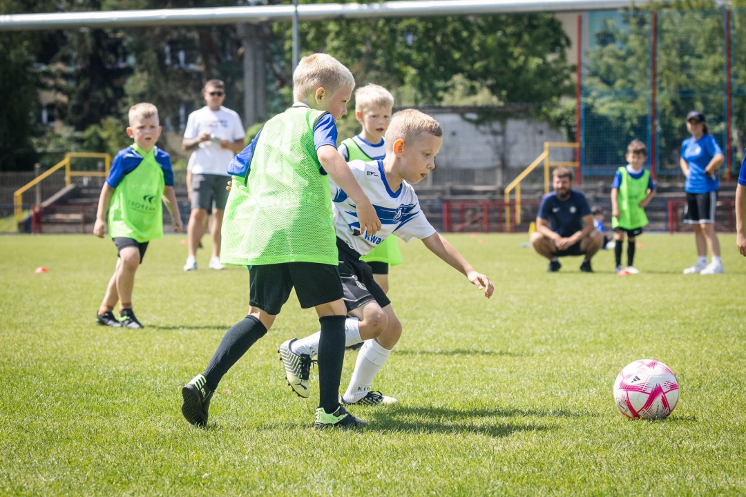 Sportowe Wakacje w Mieście 2024. Turnieje piłki nożnej dzikich drużyn (dzień trzeci) - zdjęcie #52 - eOstroleka.pl