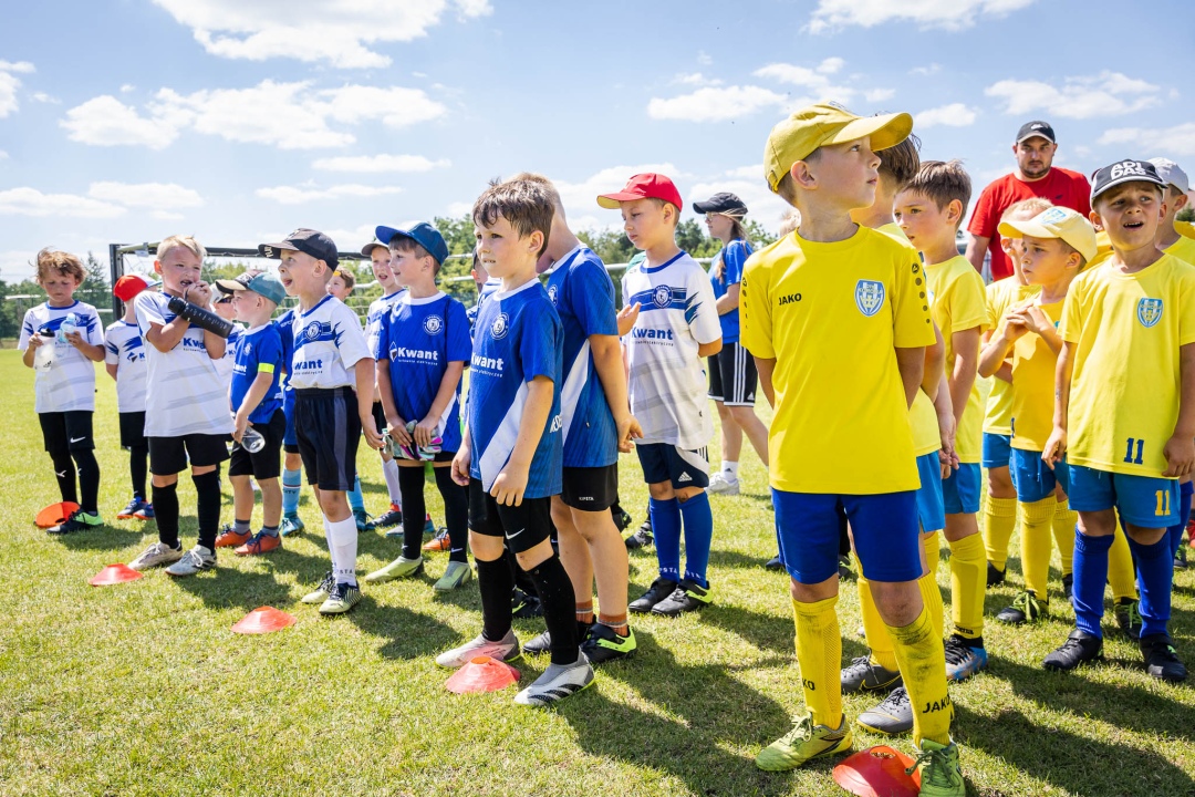 Sportowe Wakacje w Mieście 2024. Turnieje piłki nożnej dzikich drużyn (dzień trzeci) - zdjęcie #38 - eOstroleka.pl