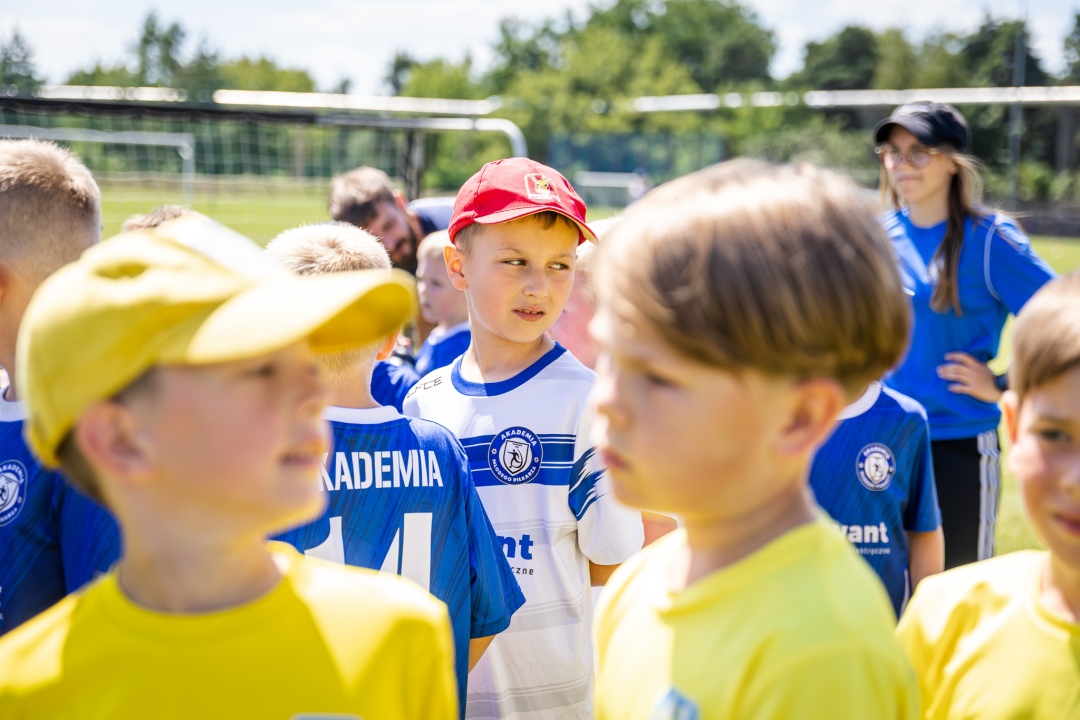 Sportowe Wakacje w Mieście 2024. Turnieje piłki nożnej dzikich drużyn (dzień trzeci) - zdjęcie #34 - eOstroleka.pl