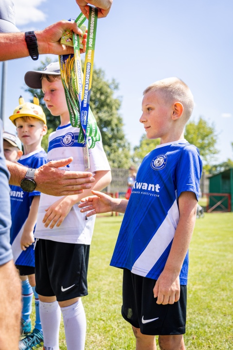 Sportowe Wakacje w Mieście 2024. Turnieje piłki nożnej dzikich drużyn (dzień trzeci) - zdjęcie #28 - eOstroleka.pl