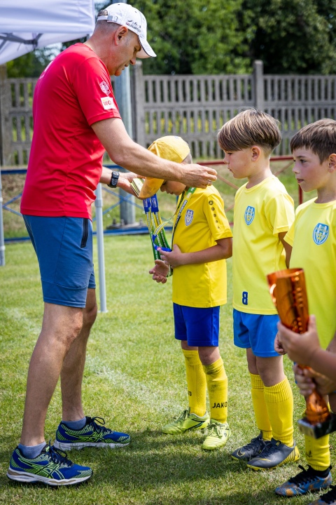 Sportowe Wakacje w Mieście 2024. Turnieje piłki nożnej dzikich drużyn (dzień trzeci) - zdjęcie #21 - eOstroleka.pl