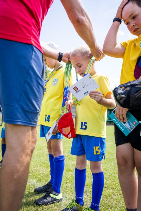 Sportowe Wakacje w Mieście 2024. Turnieje piłki nożnej dzikich drużyn (dzień trzeci) - zdjęcie #20 - eOstroleka.pl