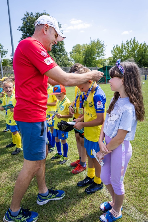 Sportowe Wakacje w Mieście 2024. Turnieje piłki nożnej dzikich drużyn (dzień trzeci) - zdjęcie #19 - eOstroleka.pl