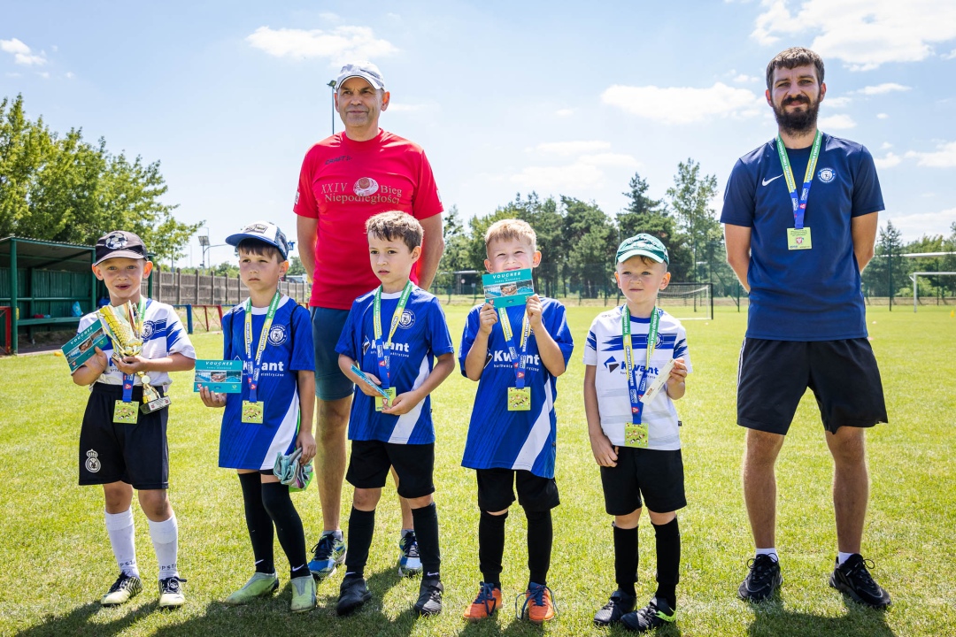 Sportowe Wakacje w Mieście 2024. Turnieje piłki nożnej dzikich drużyn (dzień trzeci) - zdjęcie #6 - eOstroleka.pl