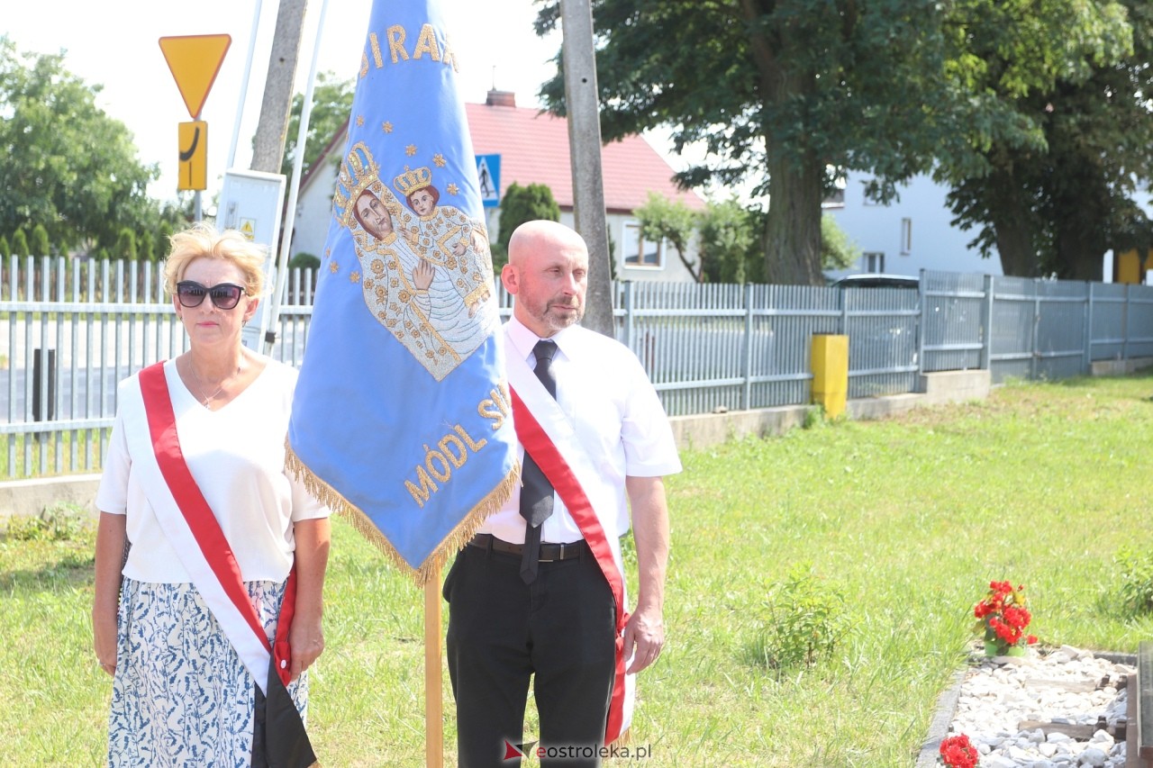 Upamiętnienie Sybiraków w Rozworach [29.06.2024] - zdjęcie #53 - eOstroleka.pl
