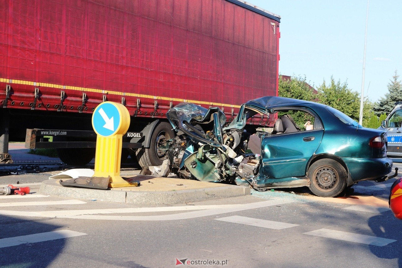 Wypadek na Ostrowskiej w Ostrołęce [29.06.2024] - zdjęcie #13 - eOstroleka.pl