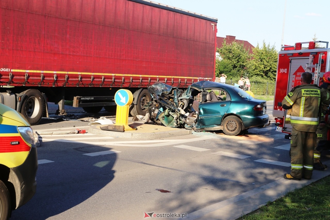 Wypadek na Ostrowskiej w Ostrołęce [29.06.2024] - zdjęcie #8 - eOstroleka.pl