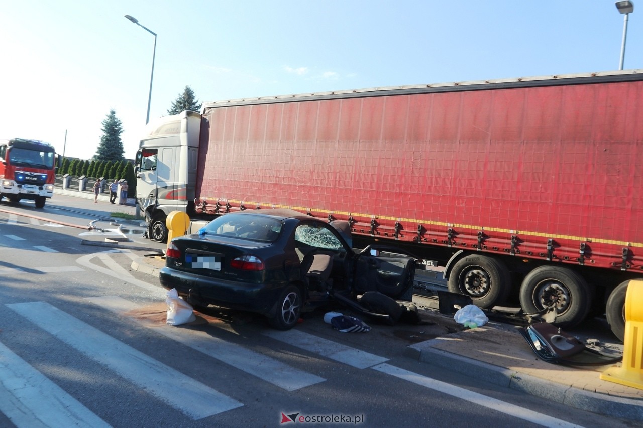 Wypadek na Ostrowskiej w Ostrołęce [29.06.2024] - zdjęcie #6 - eOstroleka.pl