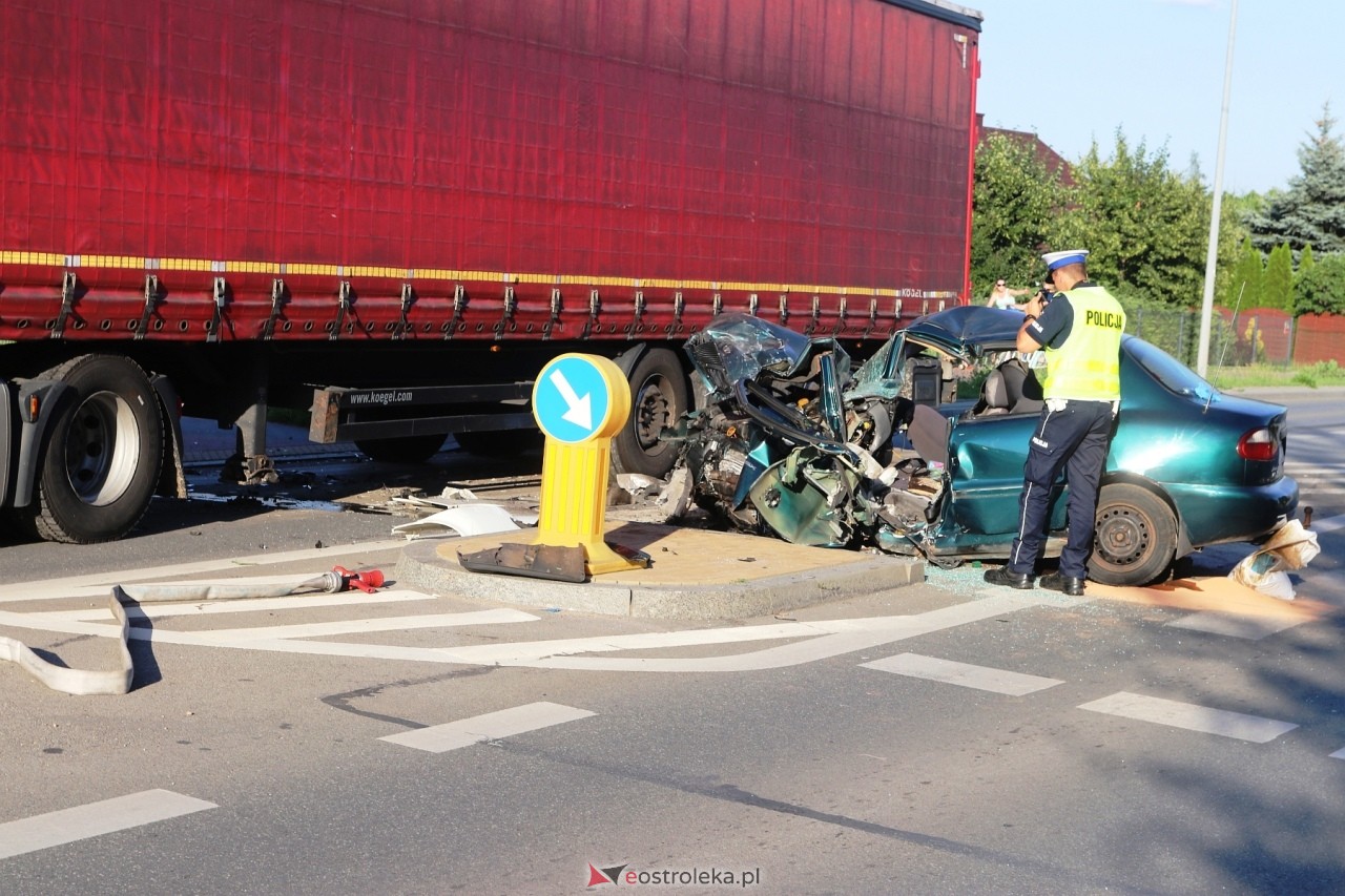 Wypadek na Ostrowskiej w Ostrołęce [29.06.2024] - zdjęcie #2 - eOstroleka.pl