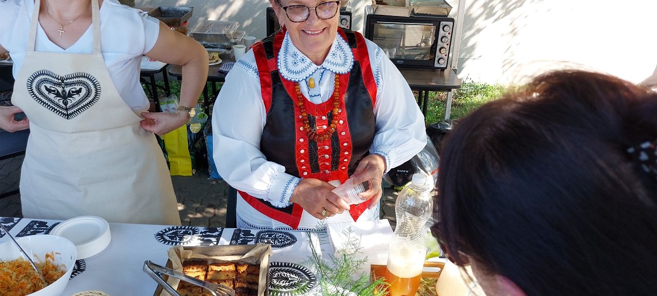 „Wianki dla Kurpianki” przy Muzeum Kultury Kurpiowskiej [29.06.24] - zdjęcie #16 - eOstroleka.pl