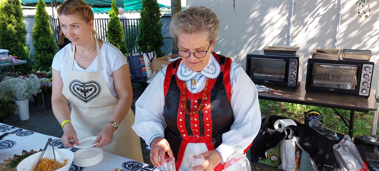 „Wianki dla Kurpianki” przy Muzeum Kultury Kurpiowskiej [29.06.24] - zdjęcie #14 - eOstroleka.pl
