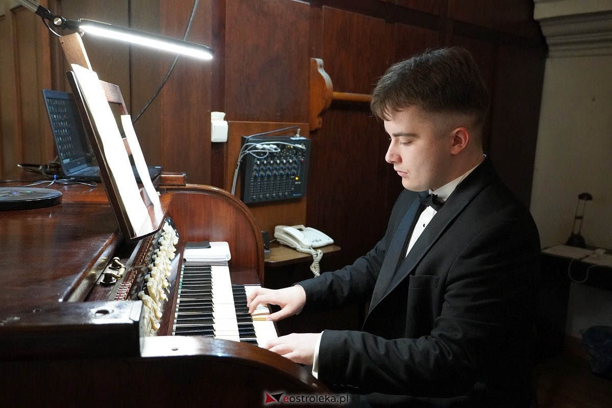 VIII Etnosakralia Kurpiowskie - koncert improwizacji organowych - zdjęcie #20 - eOstroleka.pl