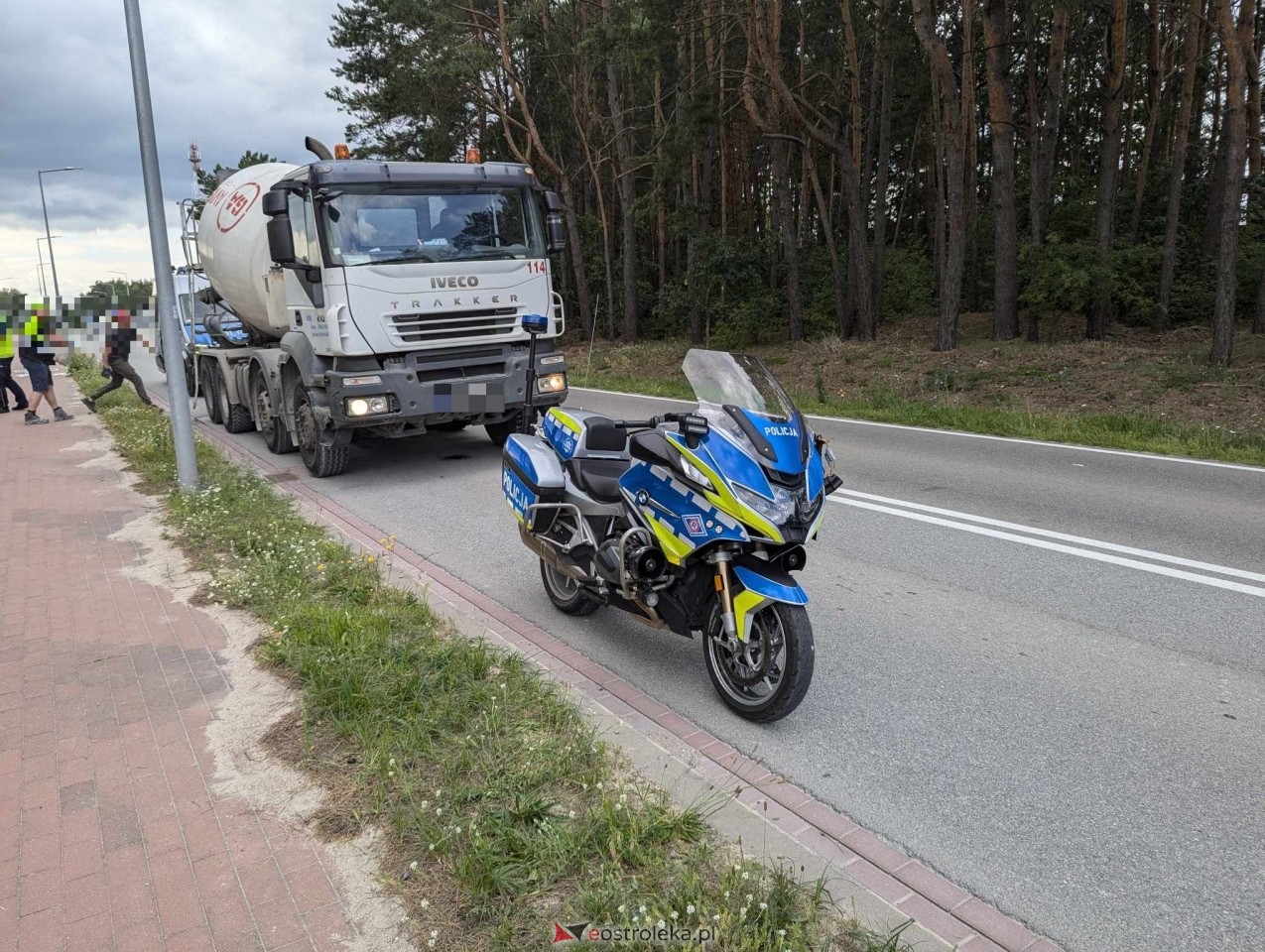 Wypadek w Krukach [3.07.2024] - zdjęcie #12 - eOstroleka.pl