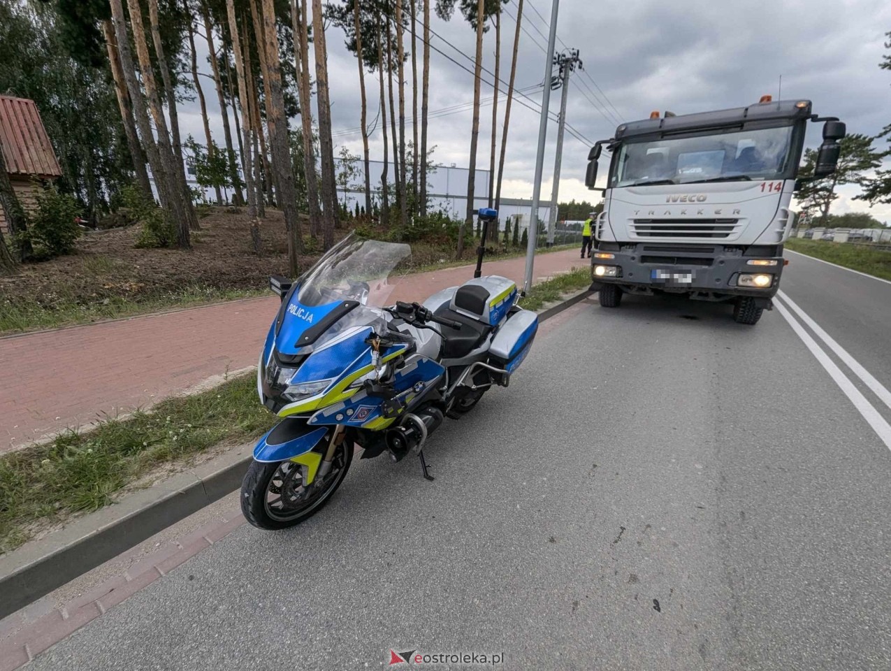 Wypadek w Krukach [3.07.2024] - zdjęcie #10 - eOstroleka.pl