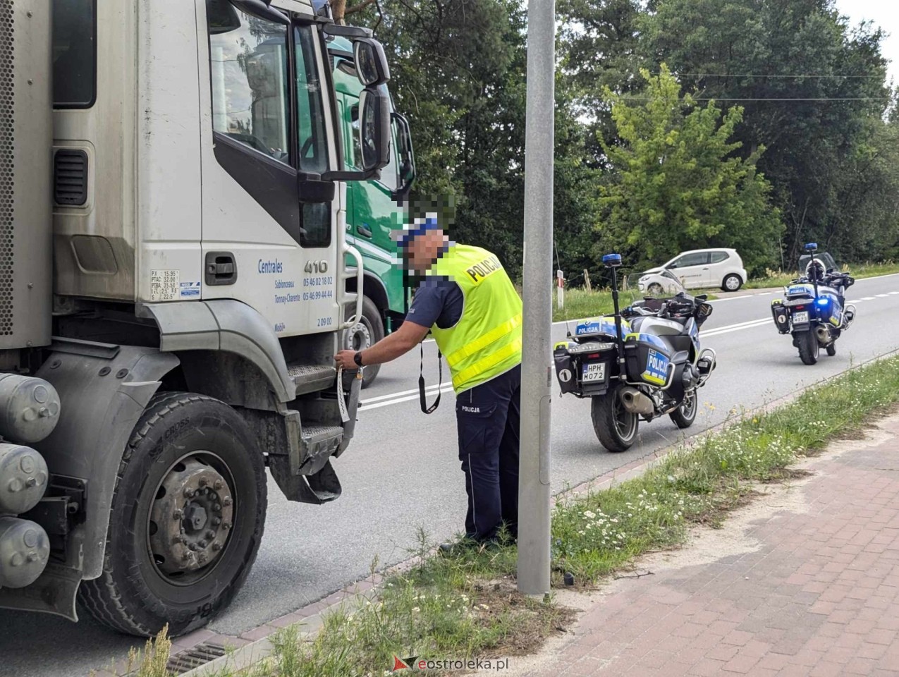 Wypadek w Krukach [3.07.2024] - zdjęcie #7 - eOstroleka.pl