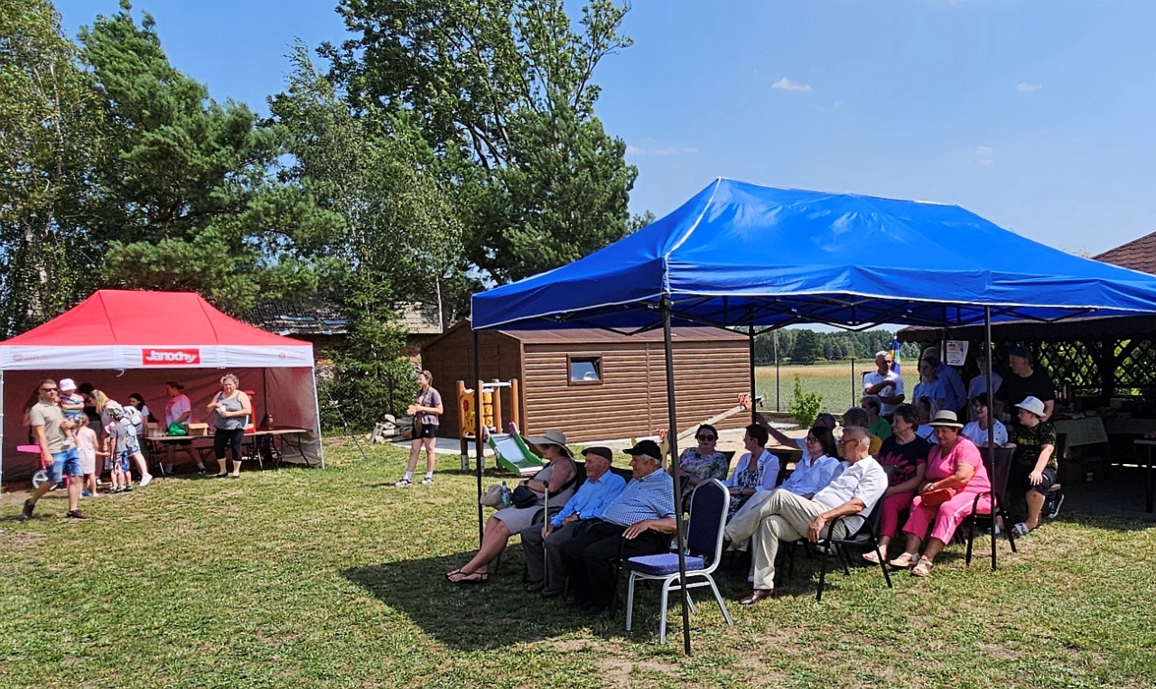 Piknik wioskowy w Janochach - zdjęcie #34 - eOstroleka.pl