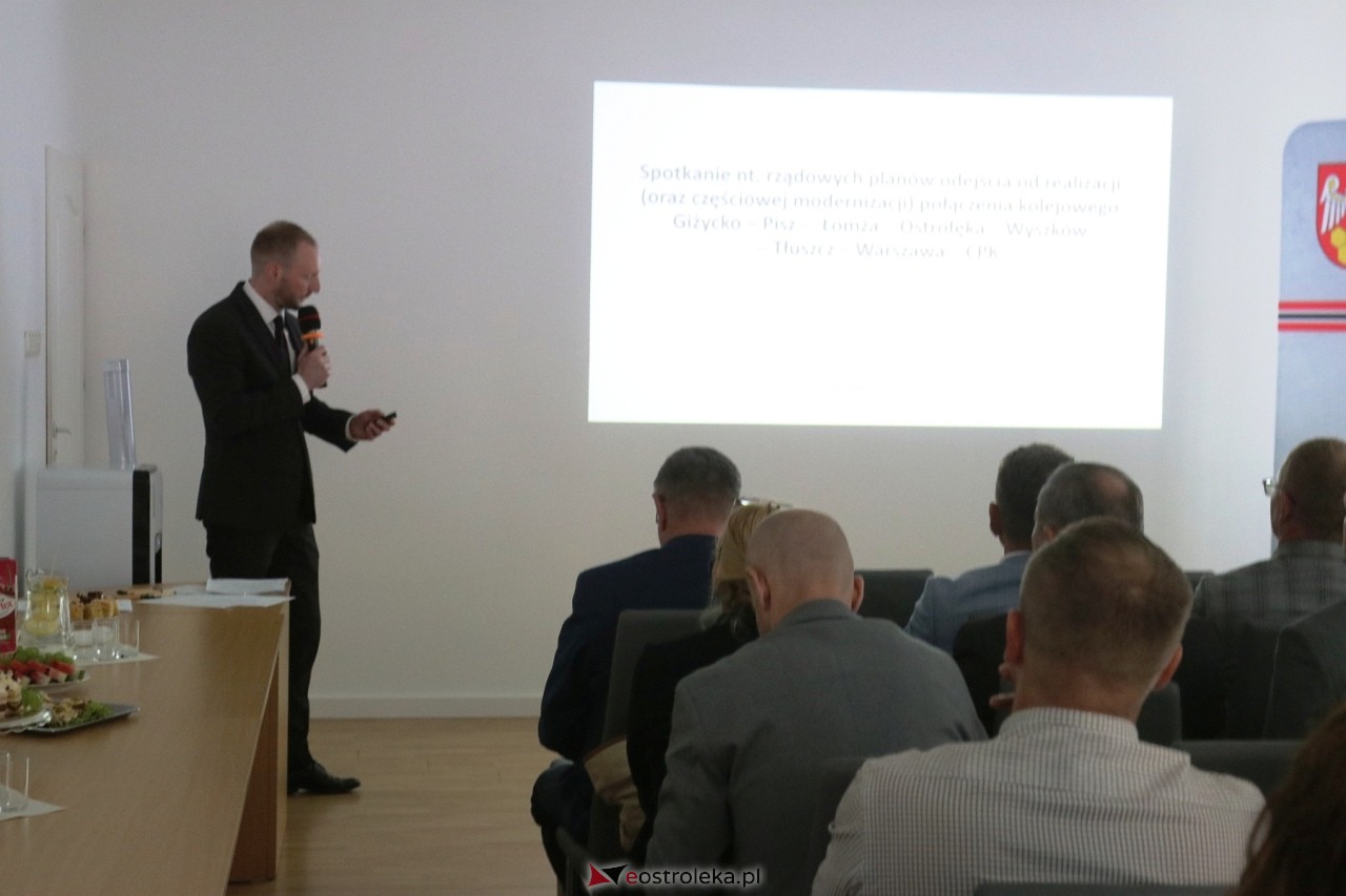 Spotkanie samorządowców ws. CPK [03.07.2024] - zdjęcie #13 - eOstroleka.pl