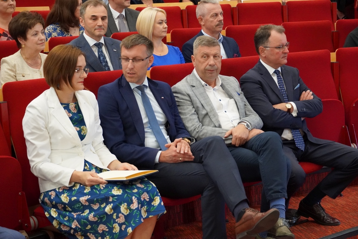Rozdanie dyplomów absolwentom WSAP w Ostrołęce [05.07.2024] - zdjęcie #131 - eOstroleka.pl