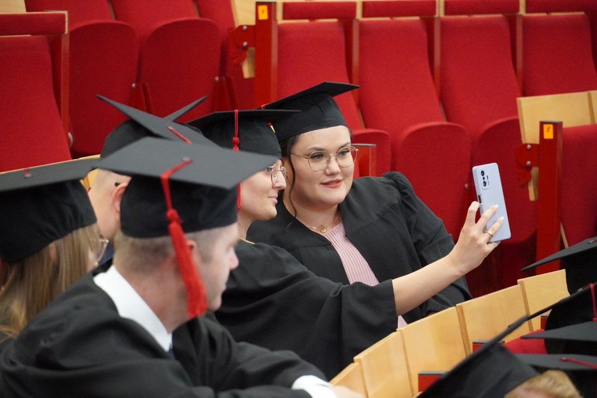 Rozdanie dyplomów absolwentom WSAP w Ostrołęce [05.07.2024] - zdjęcie #124 - eOstroleka.pl