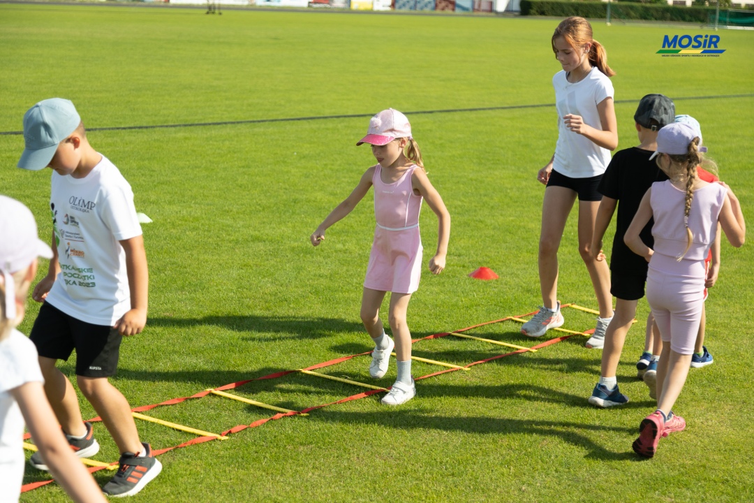 Sportowe Wakacje w Mieście - lekkoatletyka - zdjęcie #6 - eOstroleka.pl
