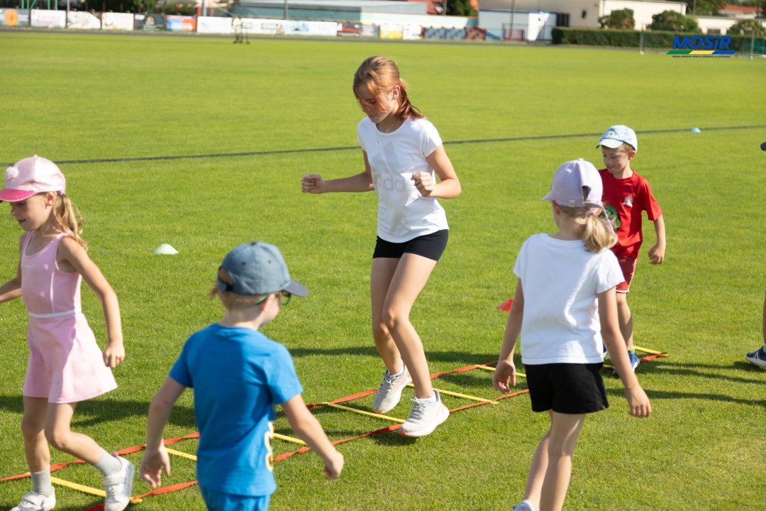 Sportowe Wakacje w Mieście - lekkoatletyka - zdjęcie #5 - eOstroleka.pl