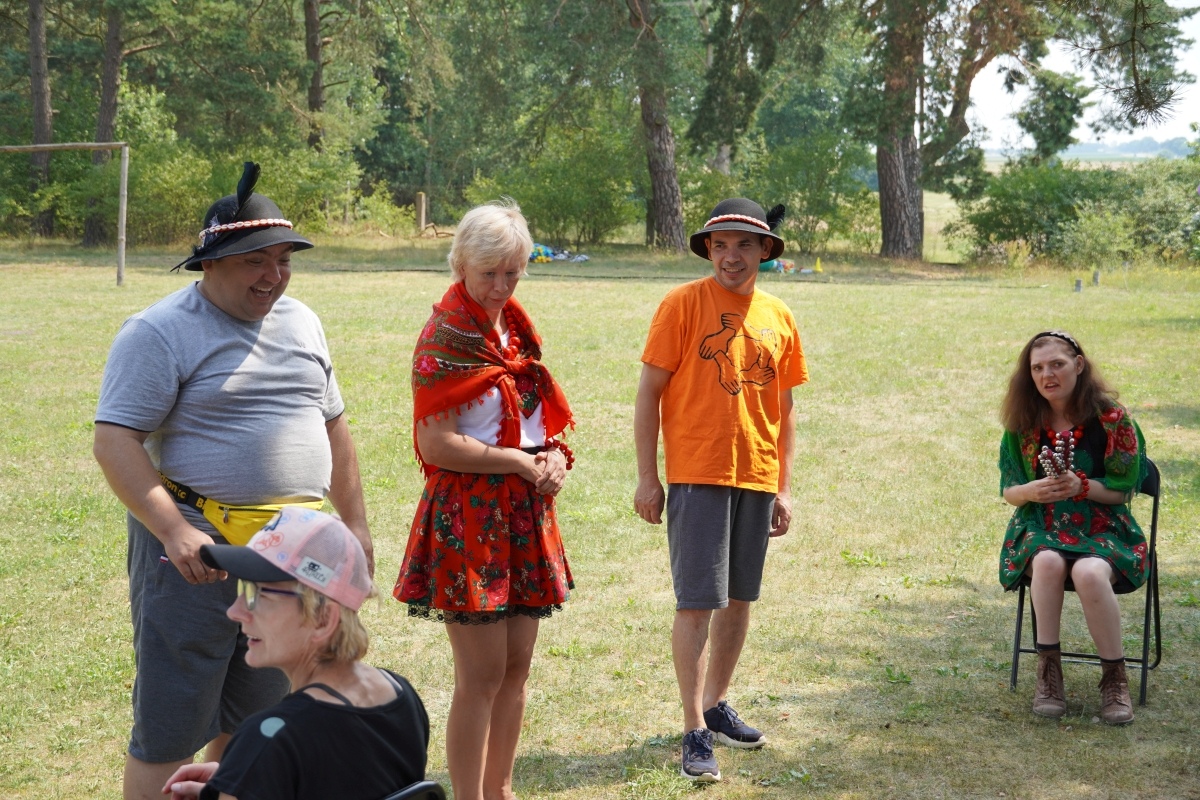 Dzień Rodziny w Środowiskowym Domu Samopomocy w Czarnowie [11.07.2024] - zdjęcie #24 - eOstroleka.pl