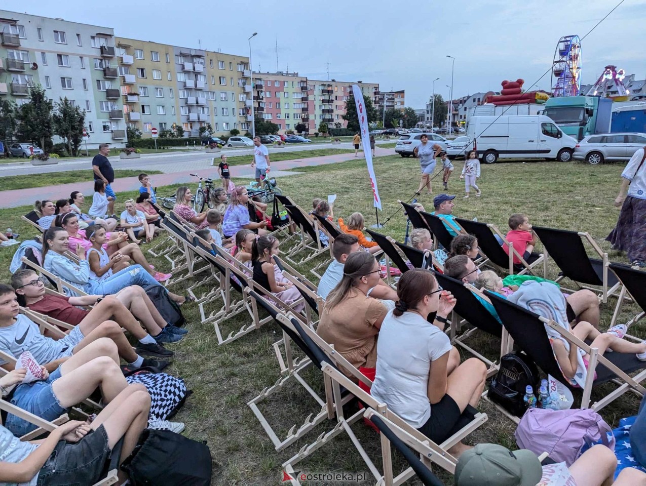 Kino plenerowe przy Galerii Bursztynowej [12.07.2024] - zdjęcie #43 - eOstroleka.pl