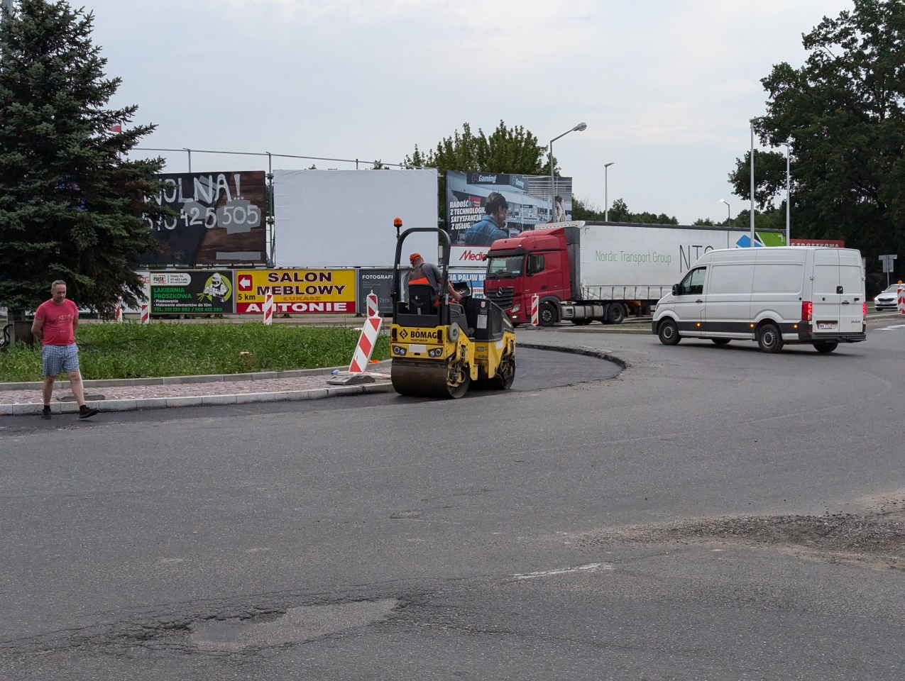 Przebudowa ronda Siemowita III [13.07.2024] - zdjęcie #9 - eOstroleka.pl