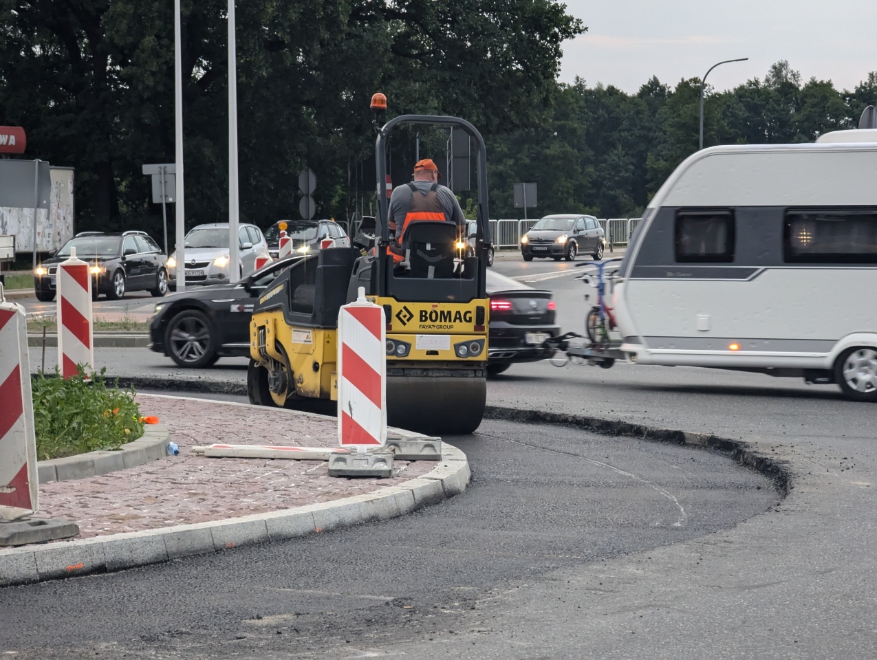 Przebudowa ronda Siemowita III [13.07.2024] - zdjęcie #7 - eOstroleka.pl