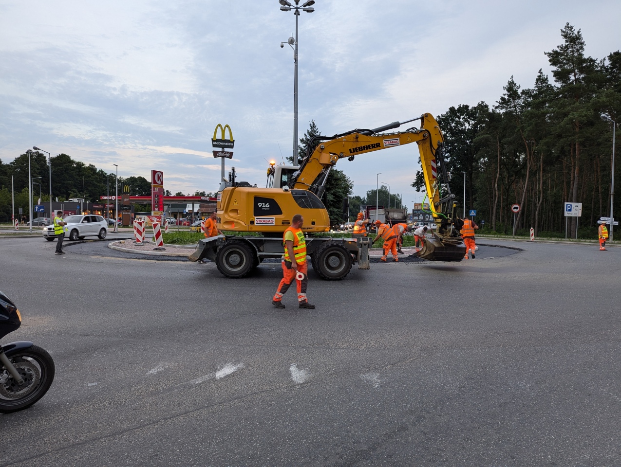 Przebudowa ronda Siemowita III [13.07.2024] - zdjęcie #5 - eOstroleka.pl