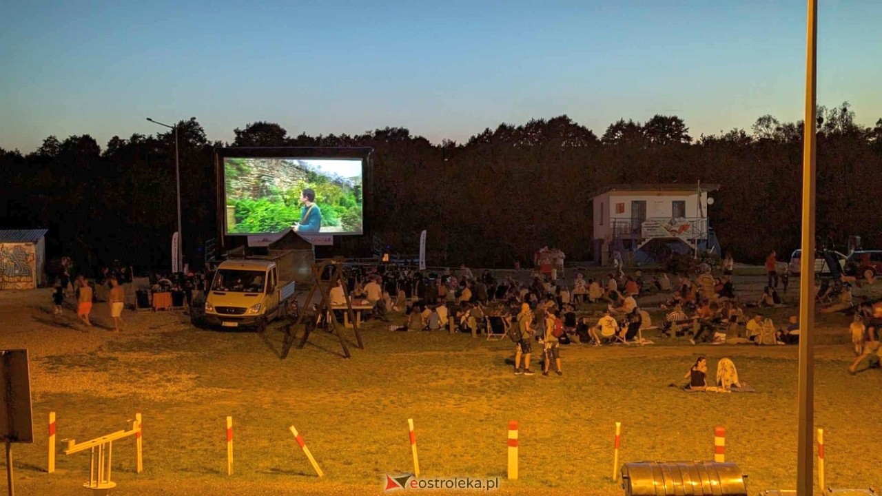 Letnie Kino Plenerowe [13.07.2024] - zdjęcie #22 - eOstroleka.pl